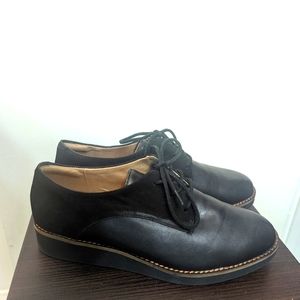 Softwalk black shoes